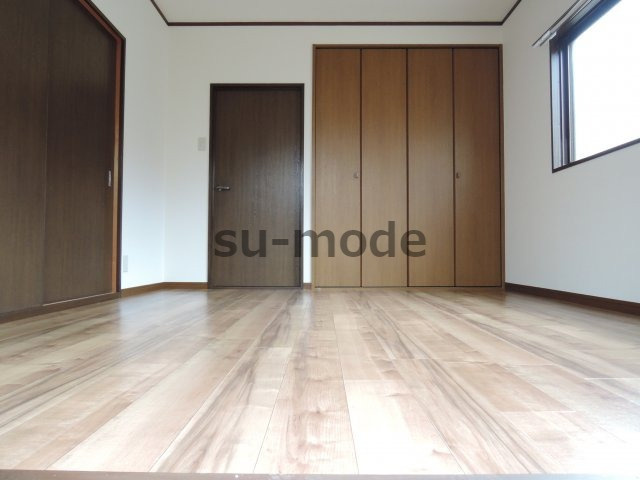 森本マンションの寝室