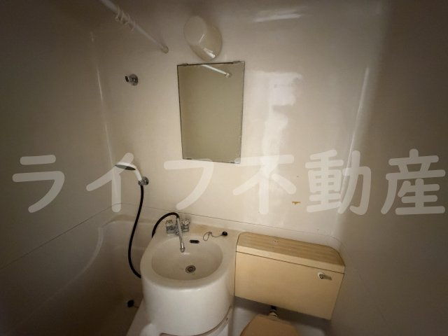 パシフィック玉津の洗面所|洗面所です