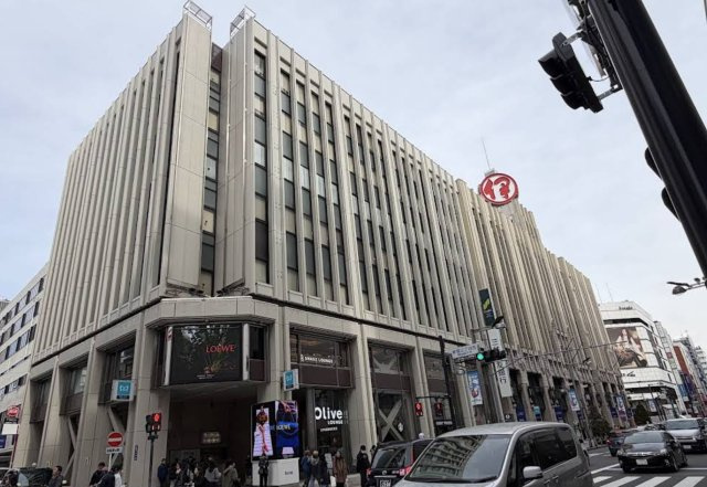 新宿区富久町の店舗事務所の周辺