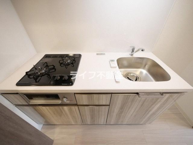 プレサンス森ノ宮 THEゲートのキッチン|コンパクトなキッチンで掃除もラクラク