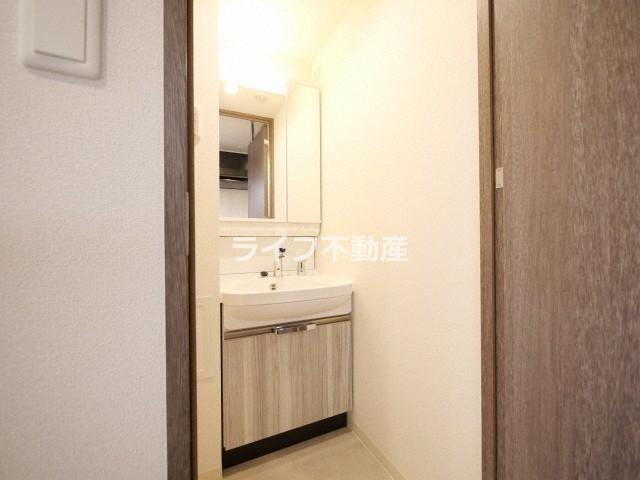 プレサンス森ノ宮 THEゲートの内装|明るい色調の室内です