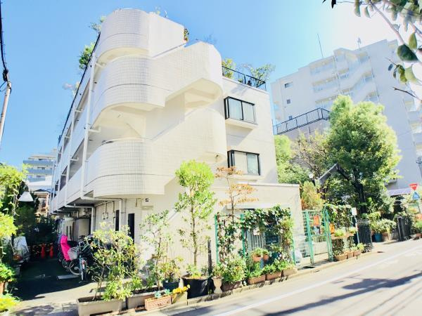 パヴィヨン・ブランの外観
