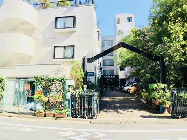 パヴィヨン・ブランの外観