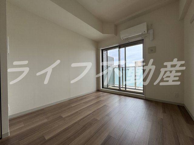 プレサンス玉造駅前 の居間・リビング|ゆったり過ごせるリビングです