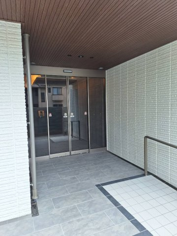 Ｃｈｅｖａｌ　ＨＡＭＡＤＡＹＡＭＡのエントランス