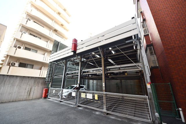 ギャラン吉野町の駐車場