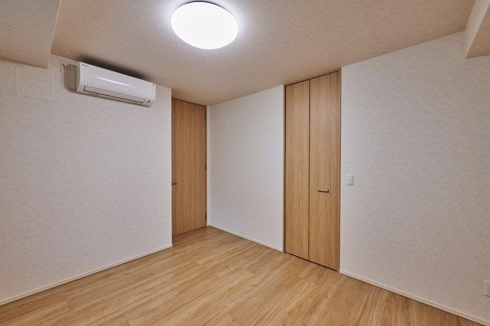 シー・クリサンス西岡本の内装