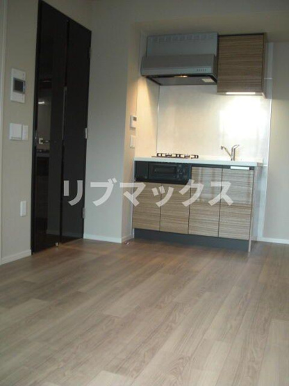 【居間・リビング】ヴェレーナ横浜反町駅前