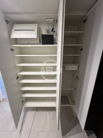 グランドメゾン新梅田タワー THE CLUB RESIDENCEの収納|グランドメゾン新梅田タワー THE CLUB RESIDENCE　玄関収納