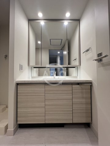 グランドメゾン新梅田タワー THE CLUB RESIDENCEのキッチン|グランドメゾン新梅田タワー THE CLUB RESIDENCE　独立洗面台