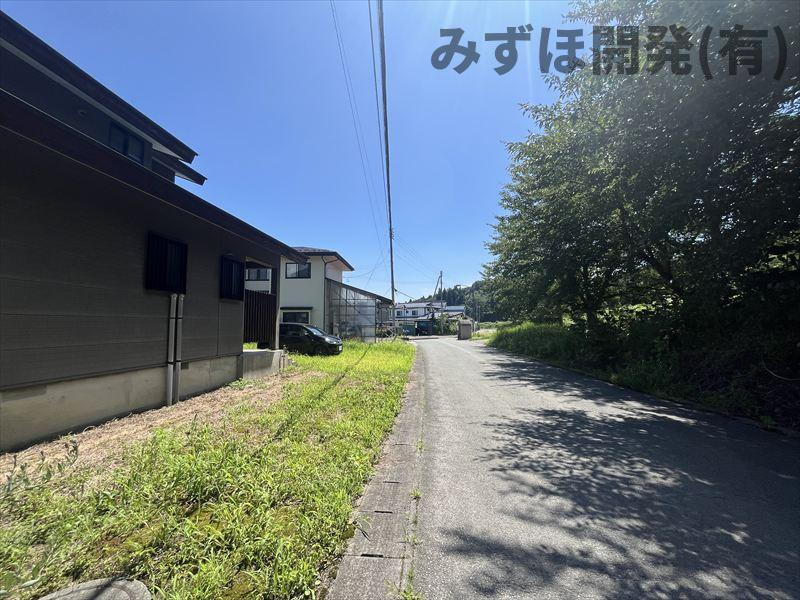村山市河島山3-2の前面道路含む現地写真|前面道路も広く安心です。