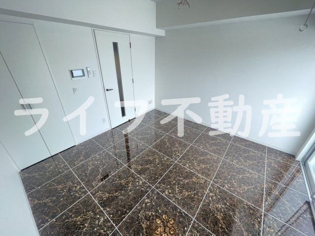 siete 布施駅前の内装|おしゃれな内装です