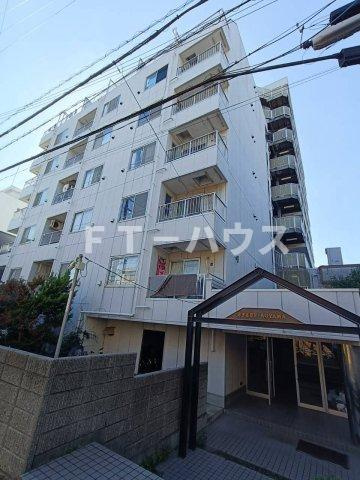 エクセル青山の外観