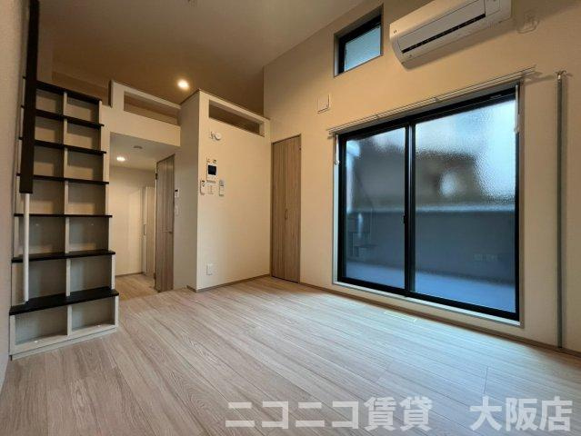 京都市伏見区深草南蓮池町のアパートの居間・リビング|同タイプイメージ写真のため現況を優先いたします。