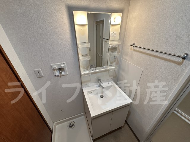 グレイス今里の独立洗面台|独立洗面台、朝の身支度には欠かせません