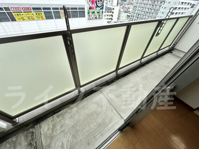 グレイス今里のバルコニー|外からの目が気にならないバルコニーで洗濯物が干せます