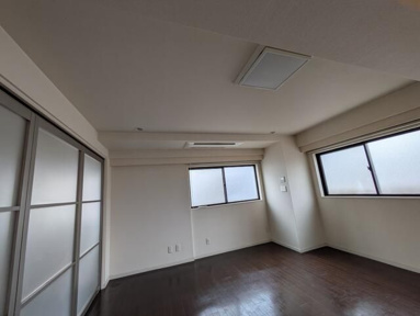  | クレストビル