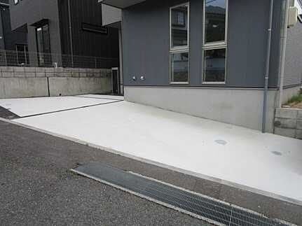 広島市安佐南区上安7丁目　新築一戸建ての駐車場