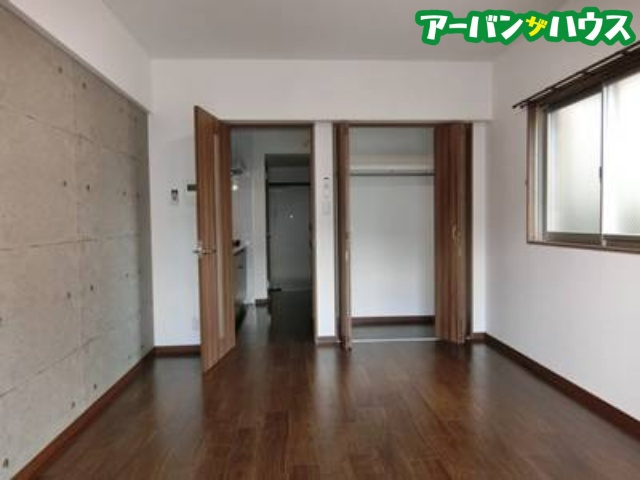 ＵＲＢＡＮＯ奥田の居間・リビング