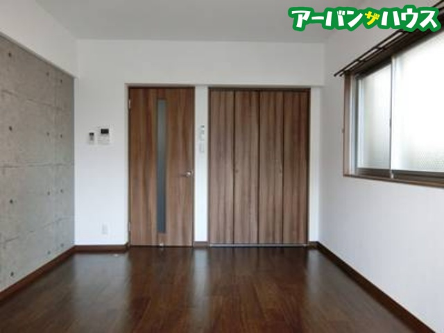 ＵＲＢＡＮＯ奥田の居間・リビング