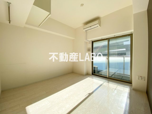 BASE NAMIYOKEの居間・リビング