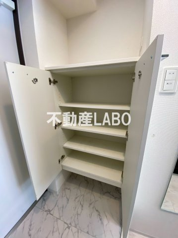 BASE NAMIYOKEの収納