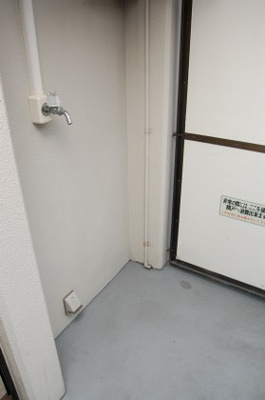【設備】 | エリンデール桜川 | 洗濯機置き場です