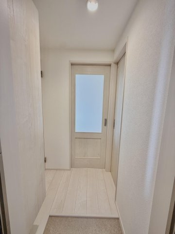 【玄関】ベルホワイト富沢