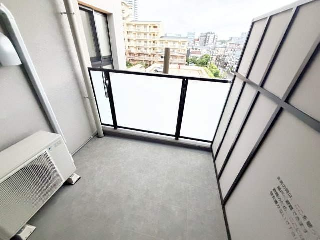 アーバングランデ吹田のバルコニー