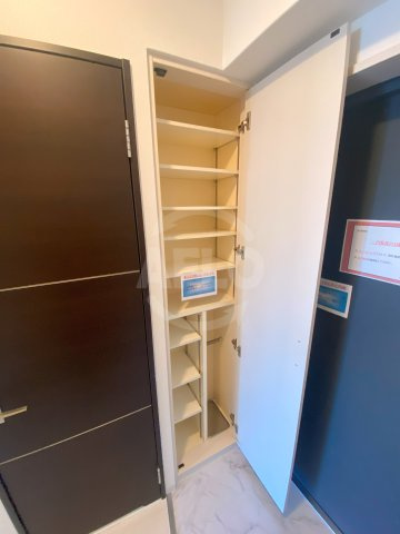 アーバネックス南森町の玄関|ラムール南森町アーバネックス　シューズボックス