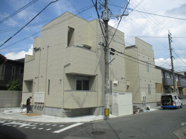 サンメゾン大橋の外観