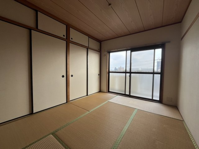 サンライズ津福の和室