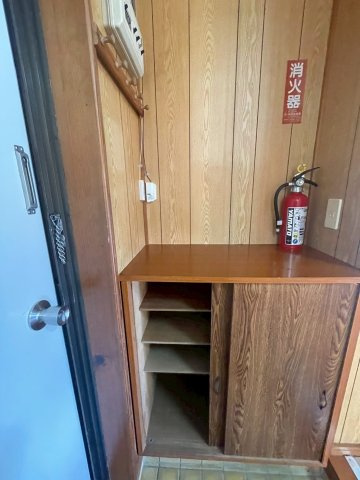 メゾンナカエの玄関