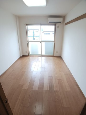 アヴィニールＡの内装