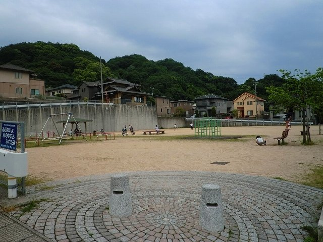 Ｎ・Ｔ　秋月－Ｂの周辺|秋月ニュータウン公園まで150m