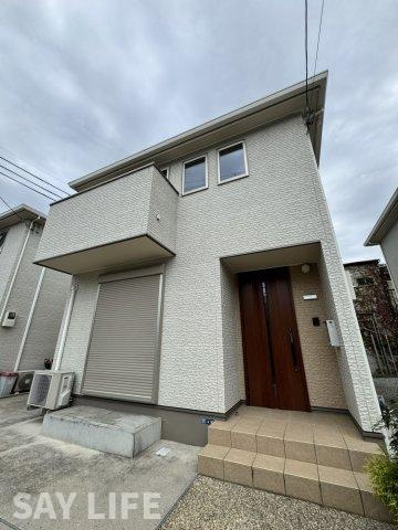 柏原市国分本町戸建貸家の外観