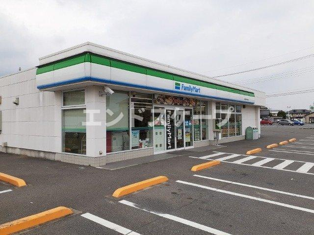 ヴェルドミールＹ・Ａの周辺|ファミリーマート前橋総社町高井まで500m
高崎、前橋のお部屋探しはエンドスケープまで！お客様の理想お聞かせ下さい♪