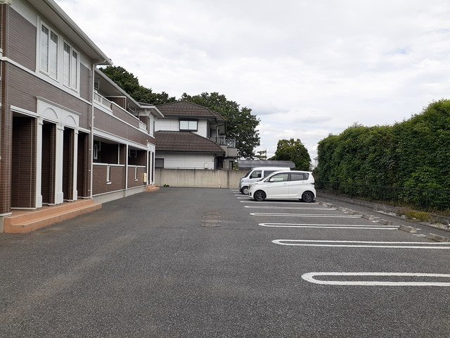 【駐車場】 | アルカンシエル・ド・モコⅡ | 駐車スペースもあります