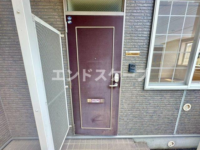 ロイヤルパークＣの玄関|高崎、前橋のお部屋探しはエンドスケープまで！お客様の理想お聞かせ下さい♪