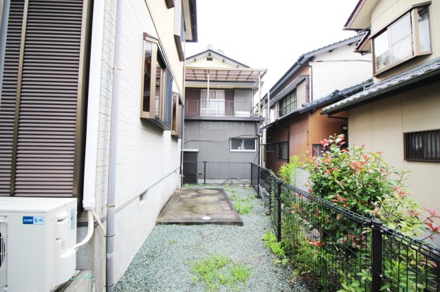 松木邸の庭