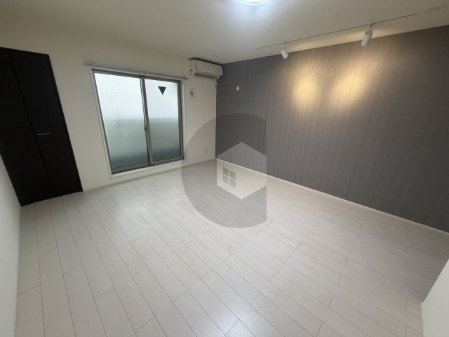 フジパレス吉田本町1番館の洋室