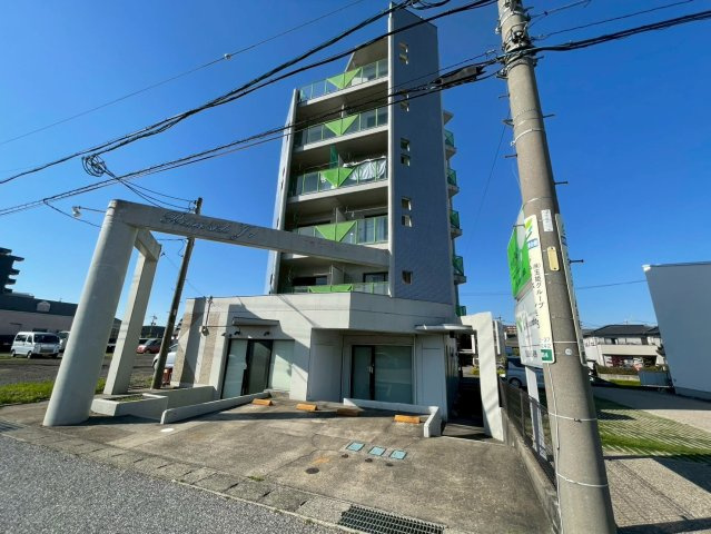 リバーサイドJ1の外観