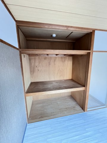 大阪市都島区友渕町２丁目の賃貸マンションの収納