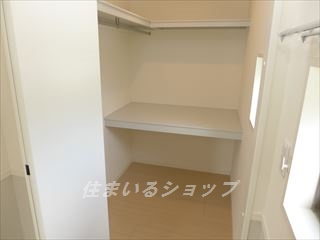 アンルミエール　Ａ棟の収納|ウォークインクローゼット