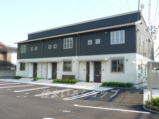 アンルミエール　Ａ棟の駐車場