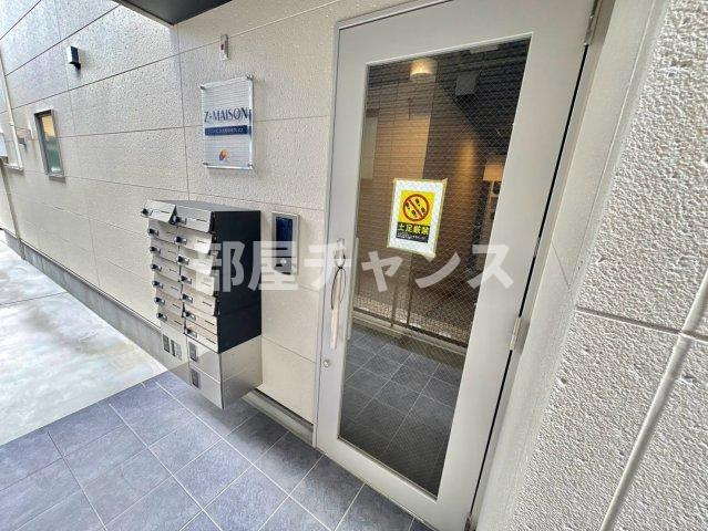 ジーメゾン名古屋中川グレイスのエントランス