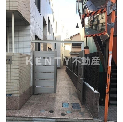 【エントランス】 | ＤＲホームズ品川戸越 | 清潔なエントランスです