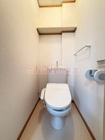 アルペンローゼのトイレ|落ち着いた色調のトイレです