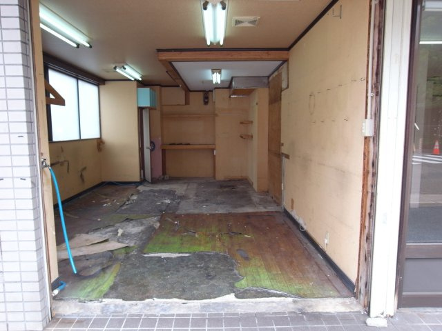 尼崎市大庄中通２丁目の店舗事務所