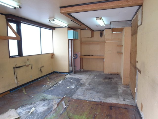 尼崎市大庄中通２丁目の店舗事務所